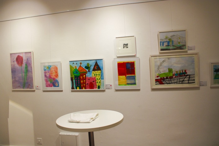 vernissage_eschborner_hingucker_herzkissen_07112025-16