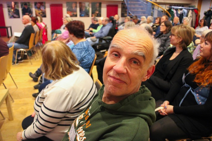 vernissage_eschborner_hingucker_herzkissen_07112025-43