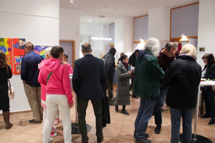 vernissage_eschborner_hingucker_herzkissen_07112025-47