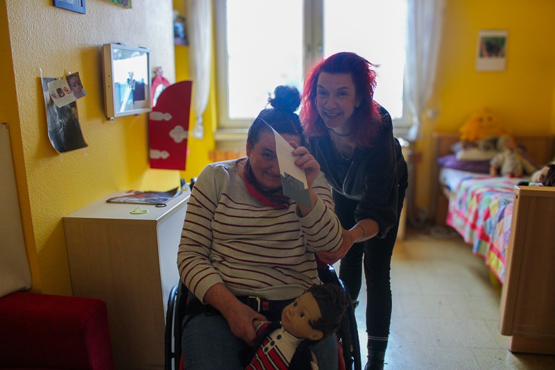 vernissage_eschborner_hingucker_herzkissen_07112025-62